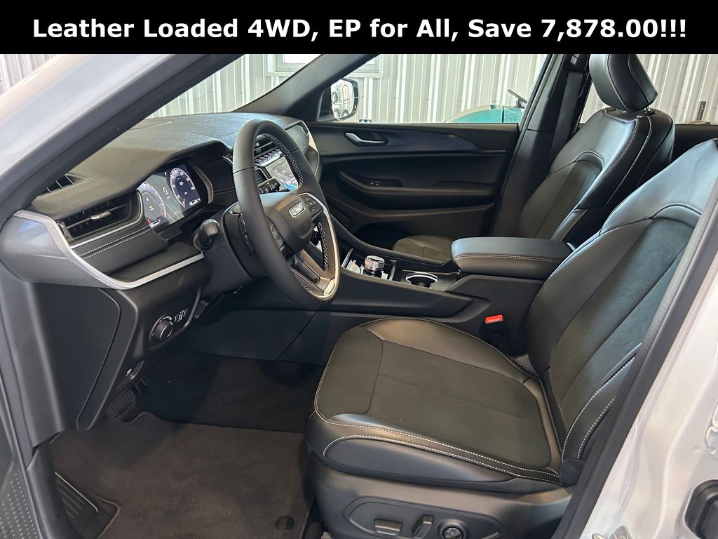 2025 Jeep Grand Cherokee Altitude - Photo 10