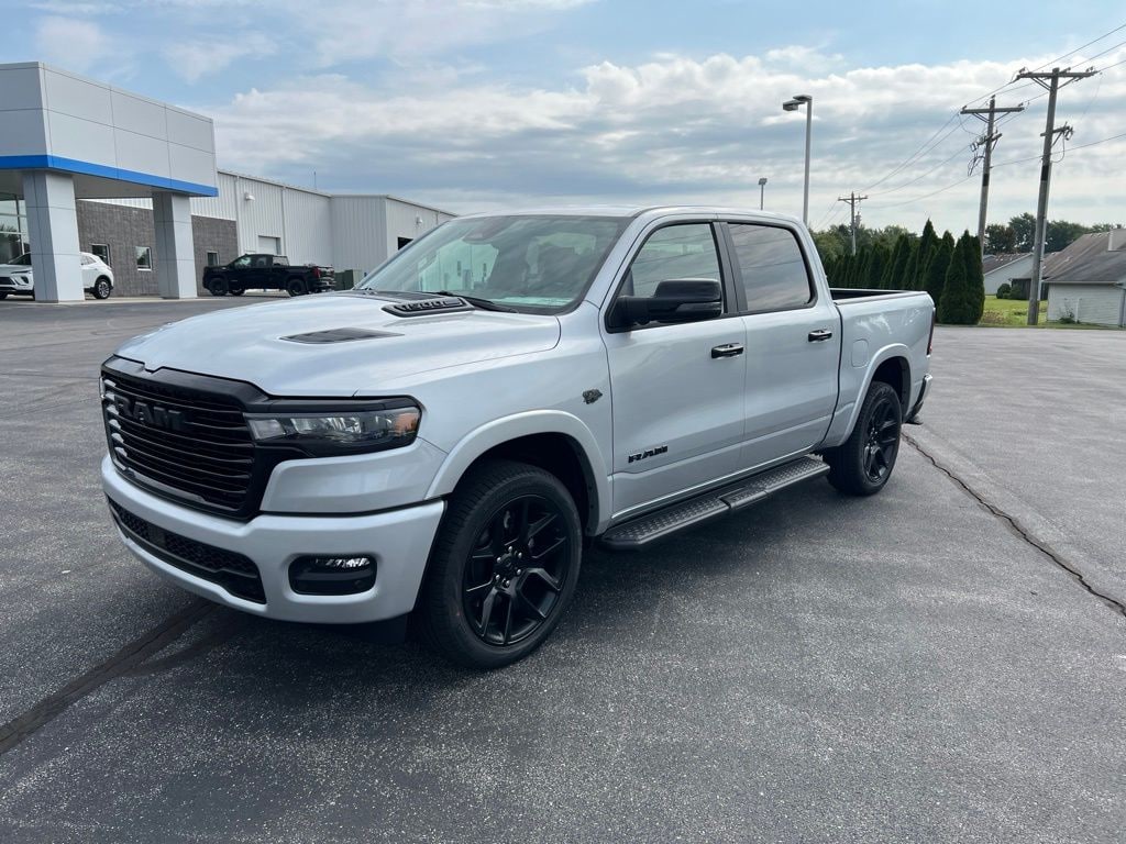 New 2027 Ram 1500 LARAMIE CREW CAB 4X4 5'7 BOX Pickup