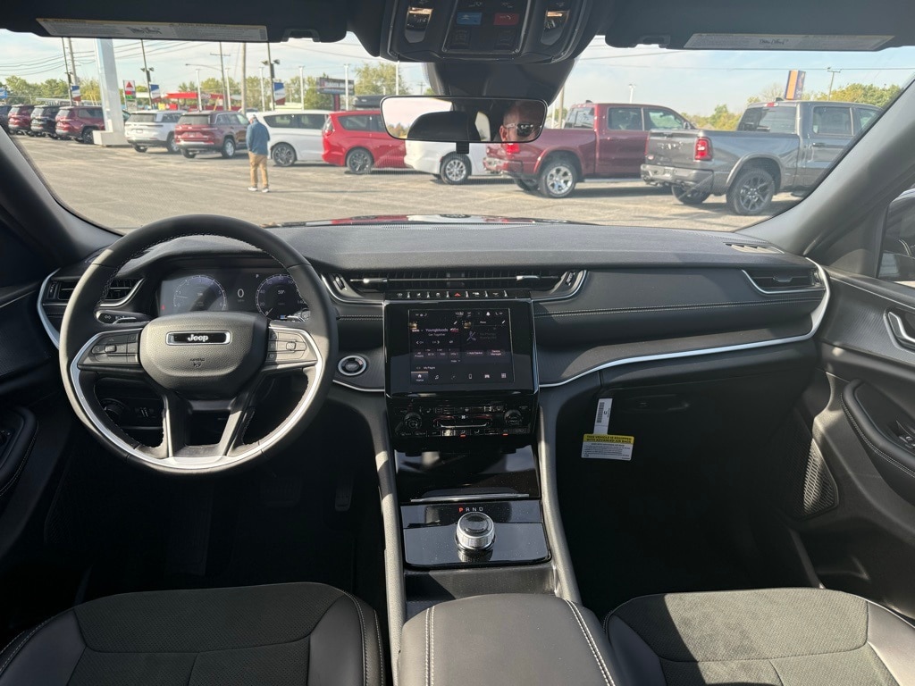 New 2025 Jeep Grand Cherokee ALTITUDE X 4X4 Sport Utility