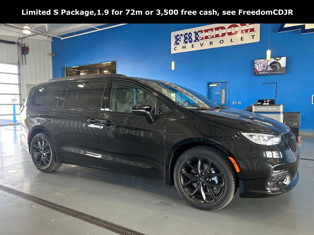 2026 Chrysler Pacifica