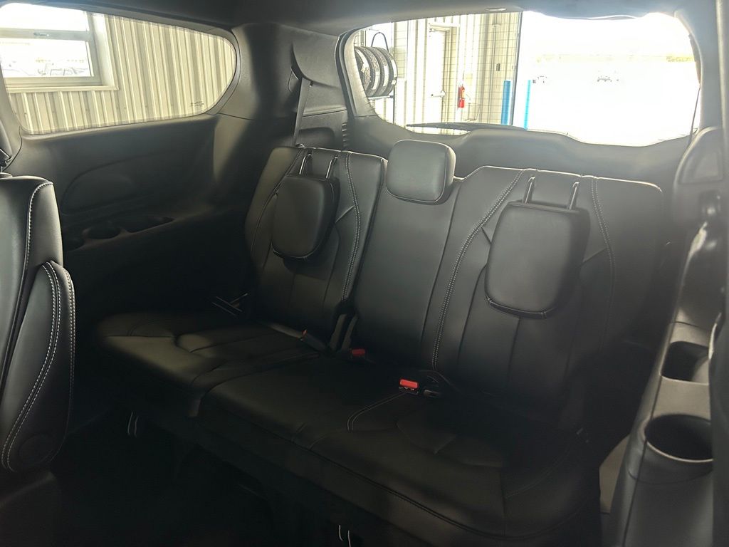 2026 Chrysler Pacifica Select - Photo 12