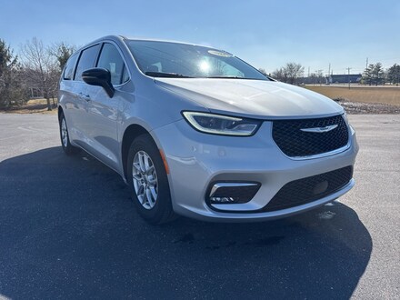 Featured Used 2024 Chrysler Pacifica Touring L Van Passenger Van for sale in Bluffton, IN