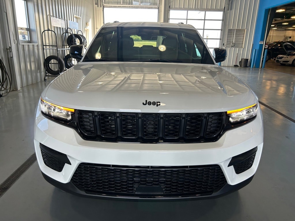 New 2025 Jeep Grand Cherokee ALTITUDE X 4X4 Sport Utility