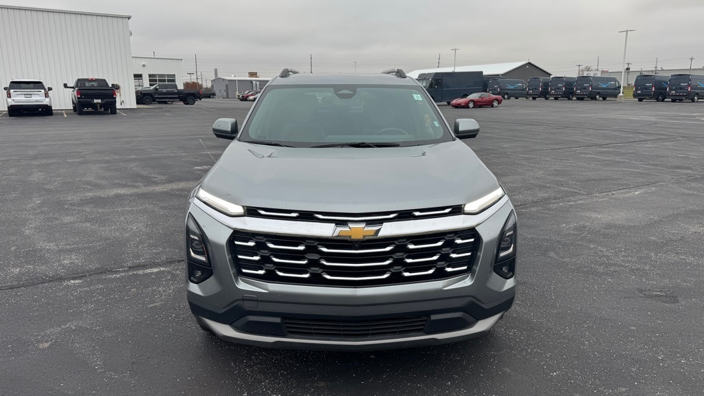 2025 Chevrolet Equinox LT's photo