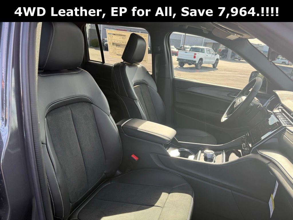 2025 Jeep Grand Cherokee Altitude - Photo 24