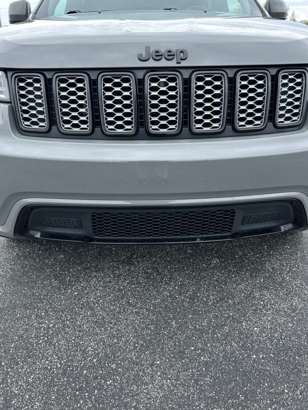 Used 2021 Jeep Grand Cherokee Laredo SUV