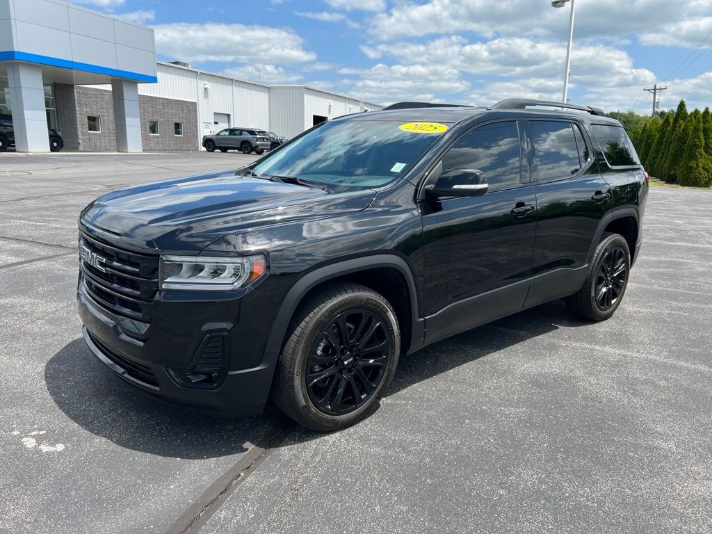 Used 2023 GMC Acadia SLT SUV