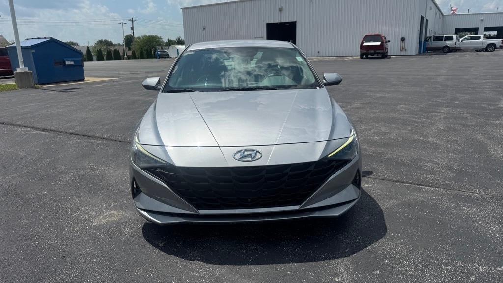 Used 2022 Hyundai Elantra SEL with VIN 5NPLM4AG1NH076115 for sale in Bluffton, IN