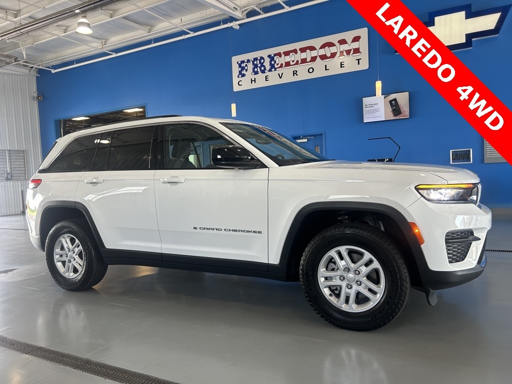 2023 Jeep Grand Cherokee Laredo