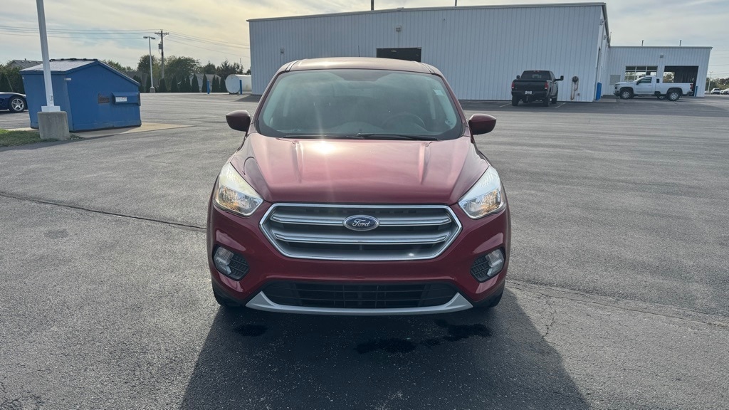 Used 2017 Ford Escape SE with VIN 1FMCU9GD0HUC63023 for sale in Bluffton, IN