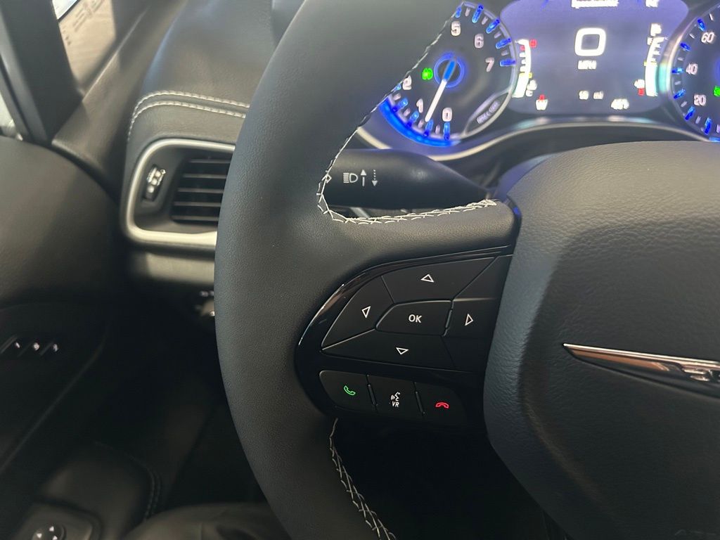 2026 Chrysler Pacifica Select - Photo 21