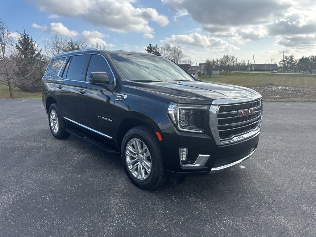 2023 GMC Yukon SLT