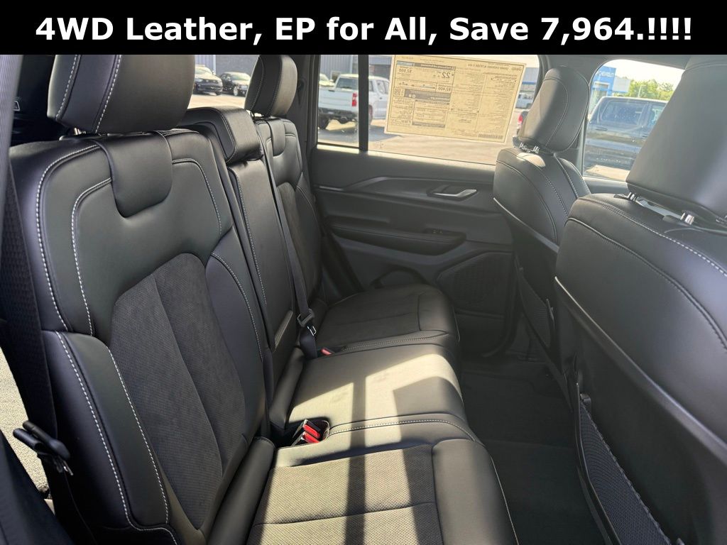 2025 Jeep Grand Cherokee Altitude - Photo 21