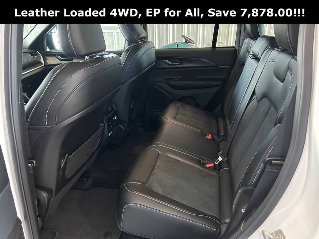 2025 Jeep Grand Cherokee Altitude - Photo 11