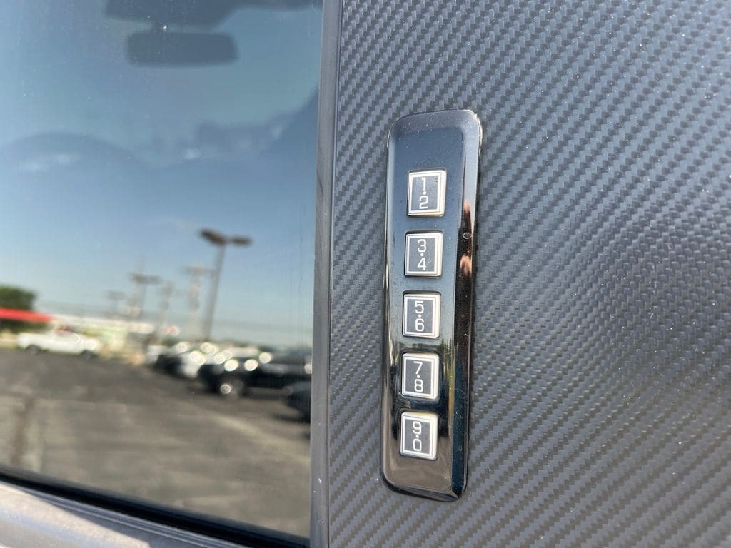 2019 Ford F-150 Raptor - Photo 6