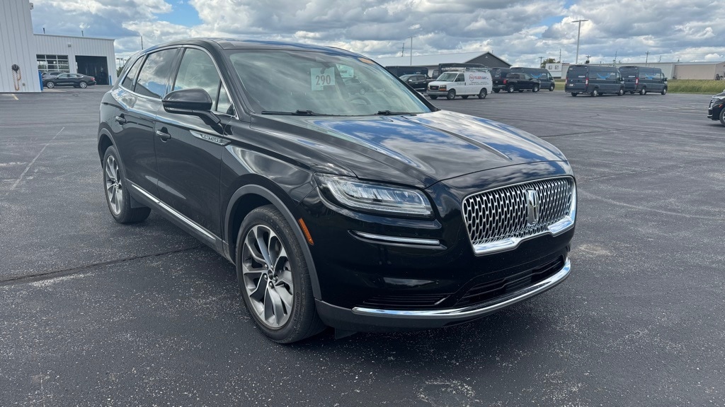 2022 Lincoln Nautilus Reserve's photo