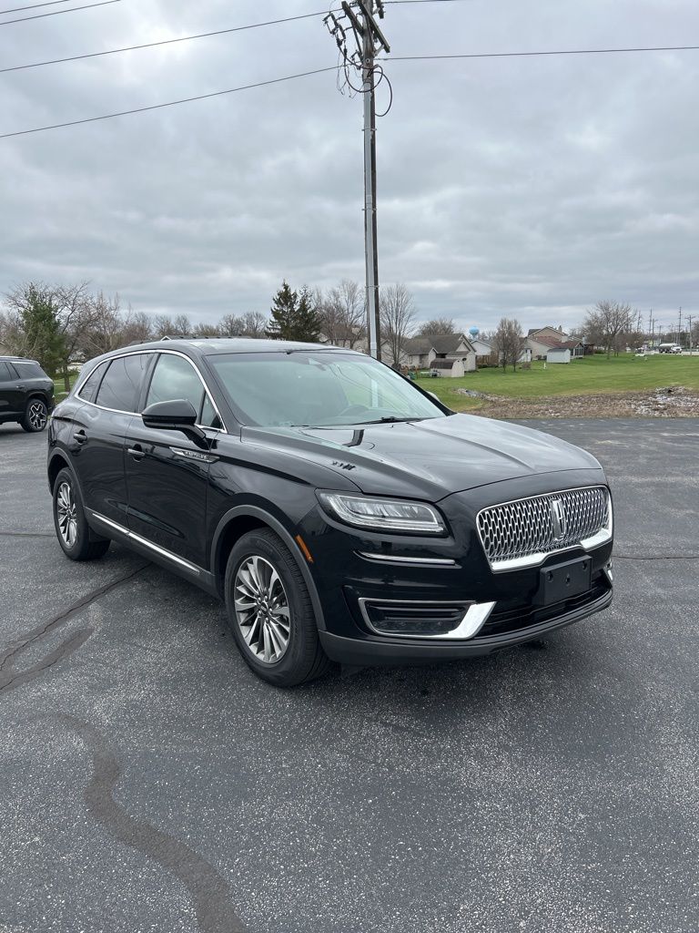 2019 Lincoln Nautilus Select