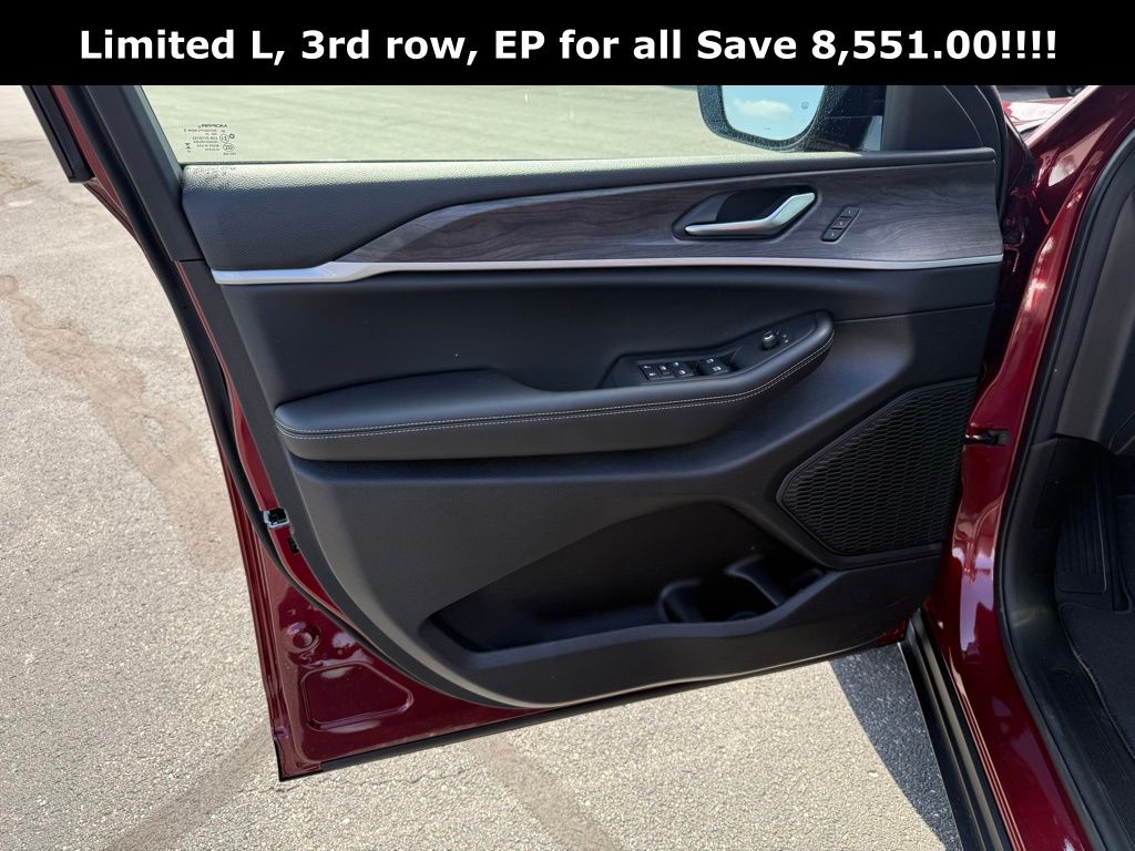 2025 Jeep Grand Cherokee L Limited - Photo 17