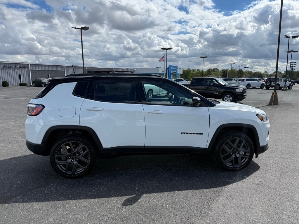 New 2026 Jeep Compass LIMITED ALTITUDE 4X4 Sport Utility
