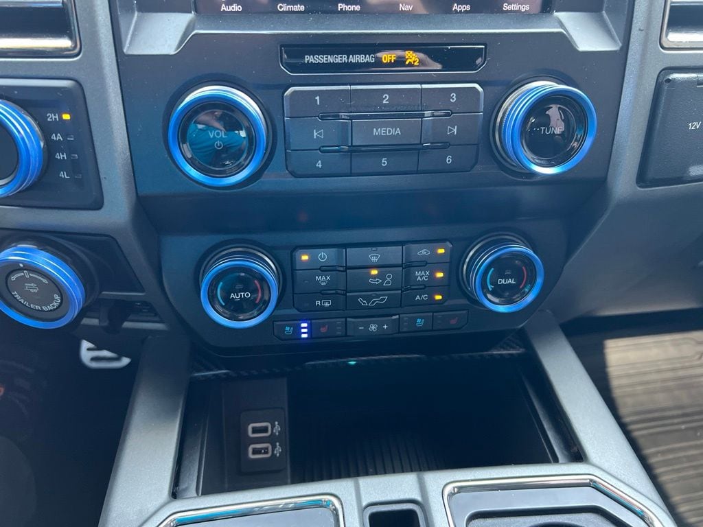 2019 Ford F-150 Raptor - Photo 19