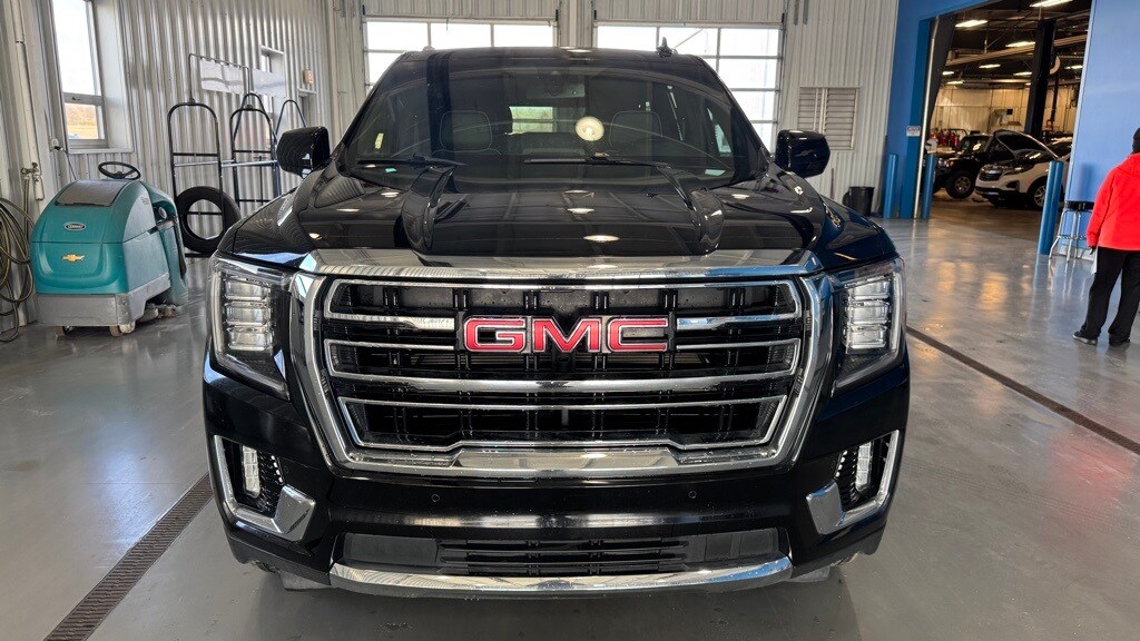 2022 Gmc Yukon XL SLT photo 2