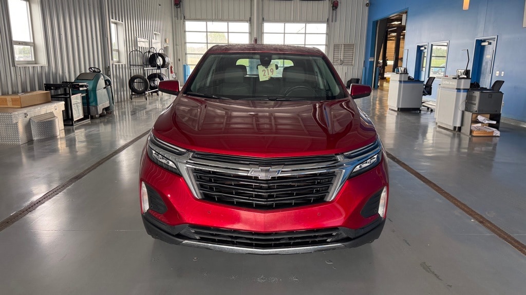 Used 2022 Chevrolet Equinox LT with VIN 3GNAXKEV7NL188792 for sale in Bluffton, IN