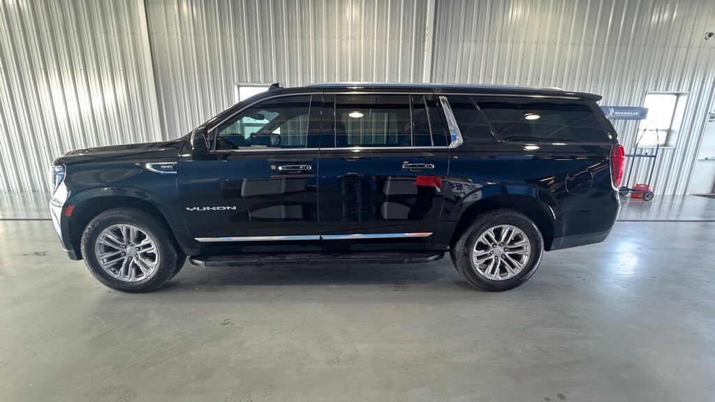 2022 Gmc Yukon XL SLT photo 4