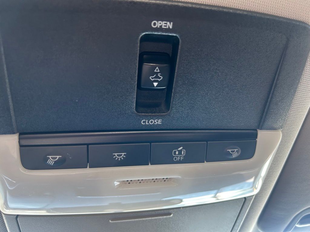 2020 Nissan Altima SR - Photo 24