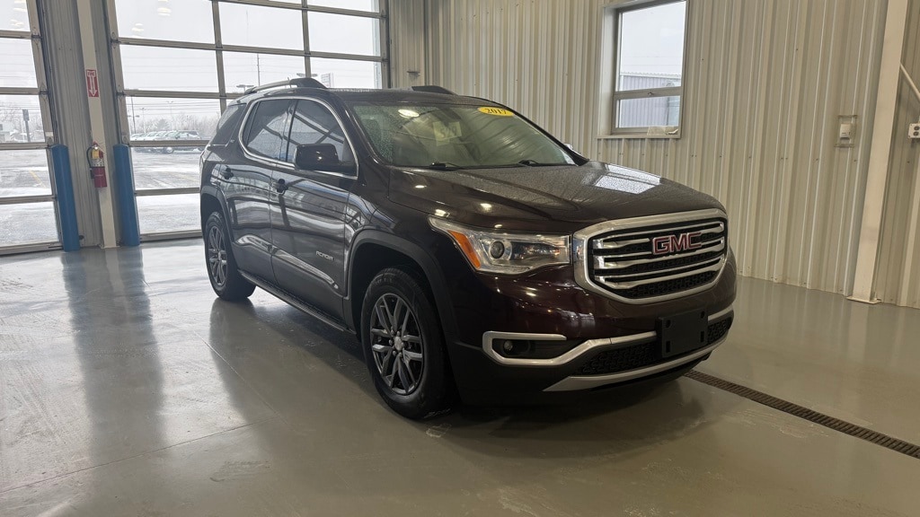 2017 GMC Acadia SLT-1's photo