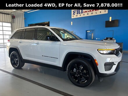 Featured New 2025 Jeep Grand Cherokee ALTITUDE X 4X4 Sport Utility for sale in Bluffton, IN