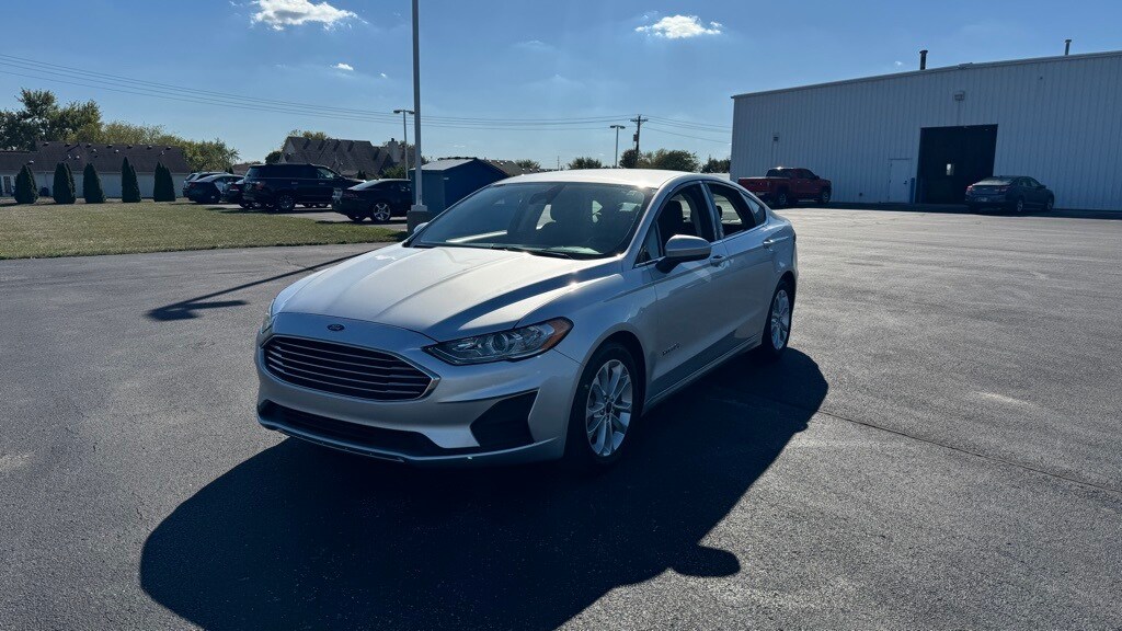 Used 2019 Ford Fusion Hybrid SE Sedan
