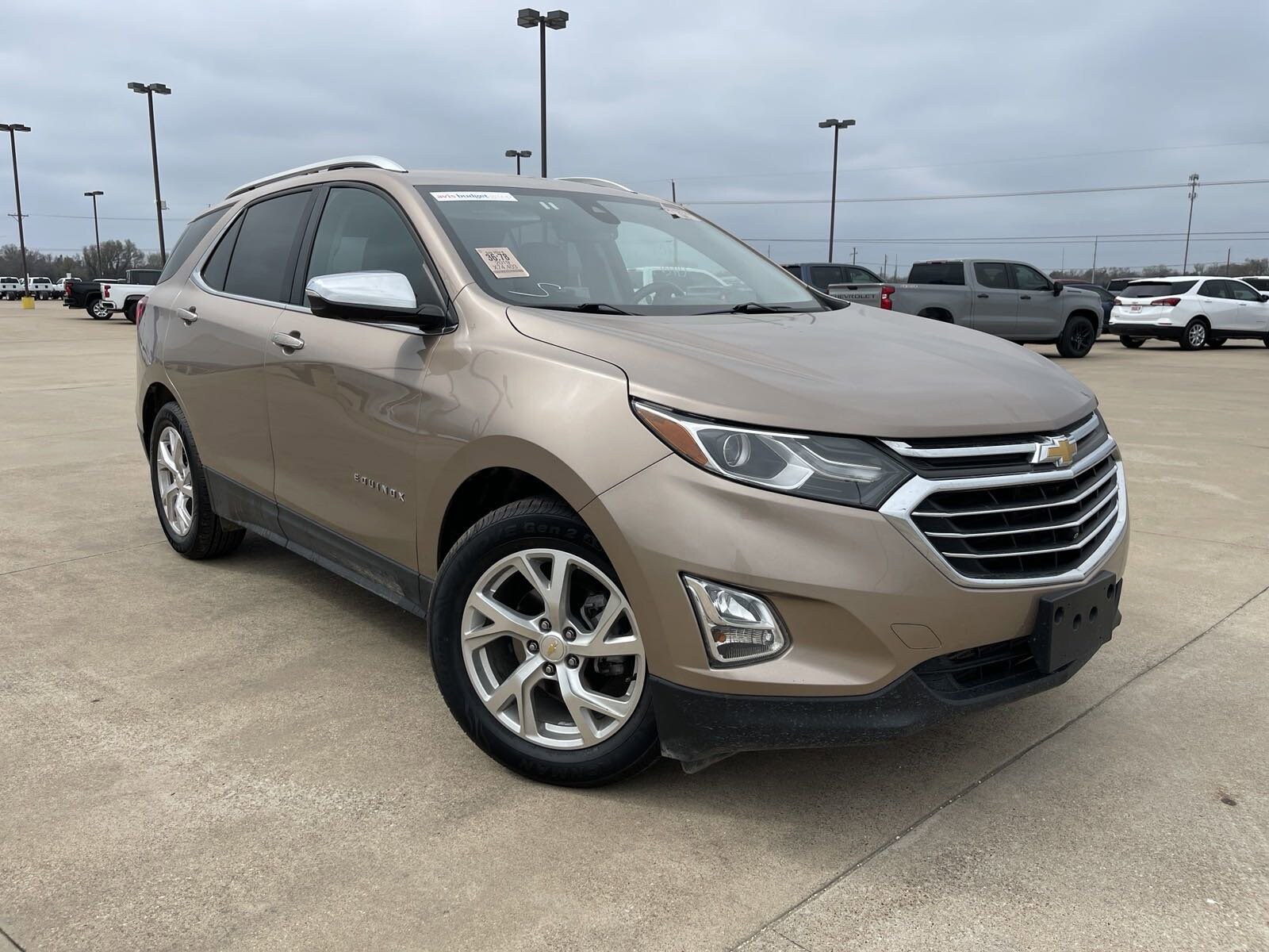 Used 2019 Chevrolet Equinox Premier with VIN 2GNAXNEV6K6236140 for sale in Fairfield, TX