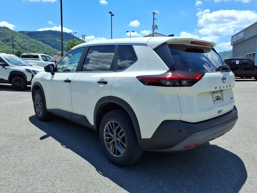 Used 2023 Nissan Rogue S SUV