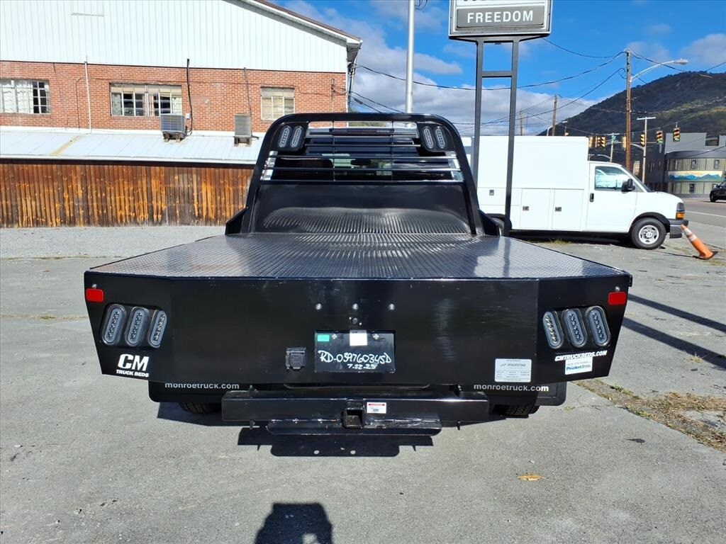 New 2025 Chevrolet Silverado 3500 HD Chassis Work Truck Truck Crew Cab