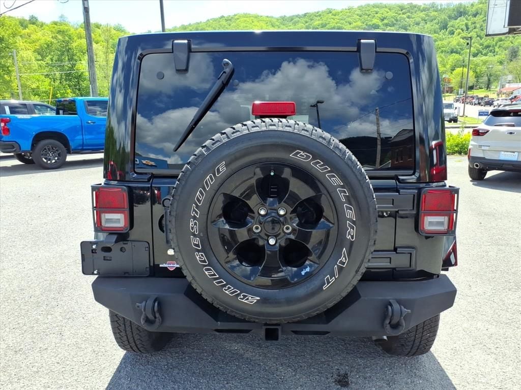 Used 2018 Jeep Wrangler Unlimited Sahara 4x4 SUV