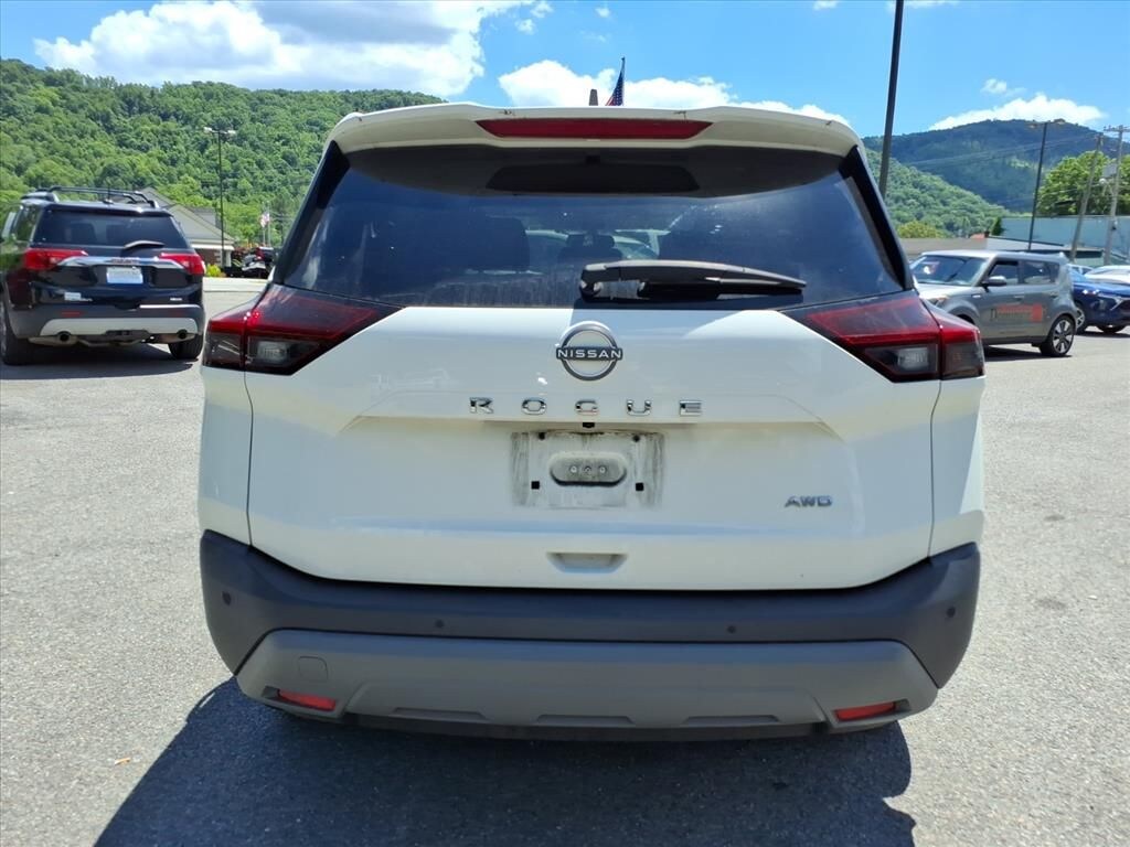 Used 2023 Nissan Rogue S SUV