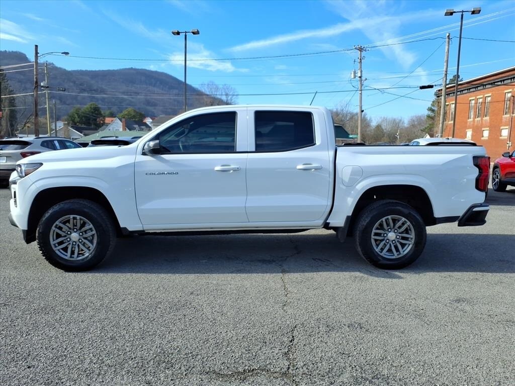 New 2025 Chevrolet Colorado WT Truck Crew Cab