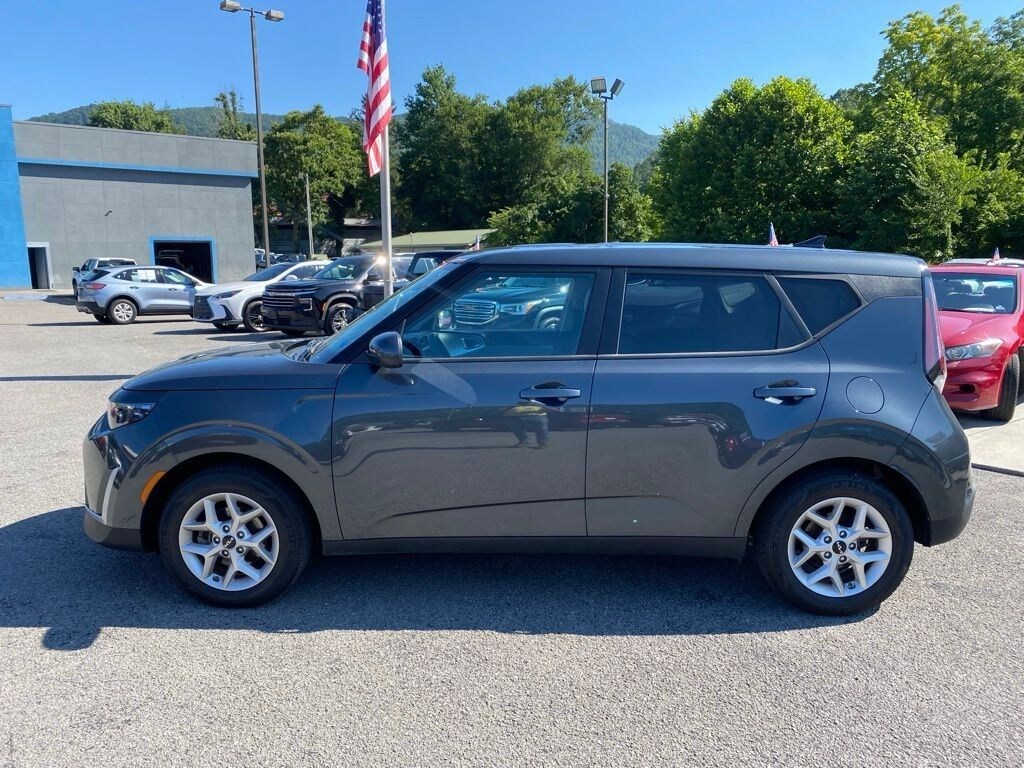 Used 2024 Kia Soul Hatchback