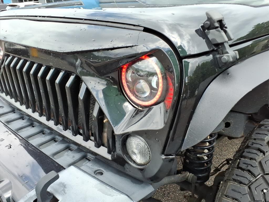 2016 Jeep Wrangler Unlimited Sahara - Photo 10