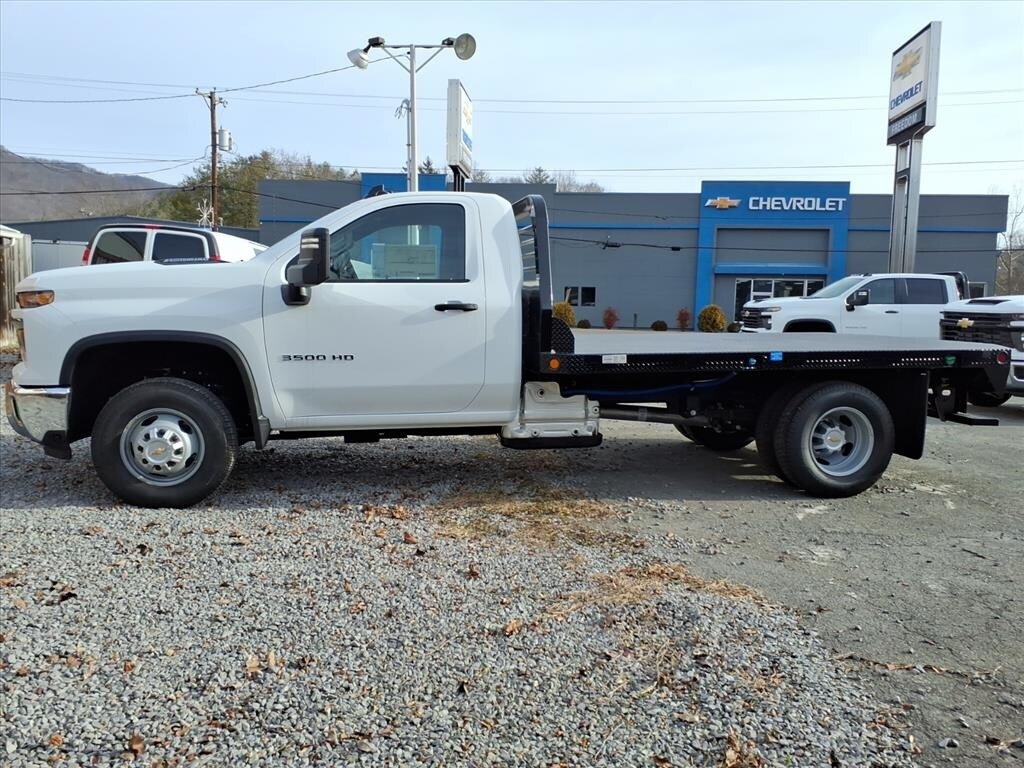 New 2025 Chevrolet Silverado 3500 HD Chassis Work Truck Truck Regular Cab