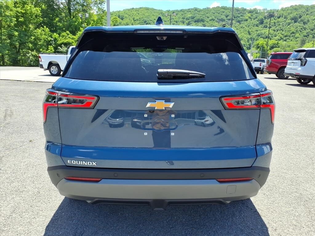New 2026 Chevrolet Equinox LT SUV