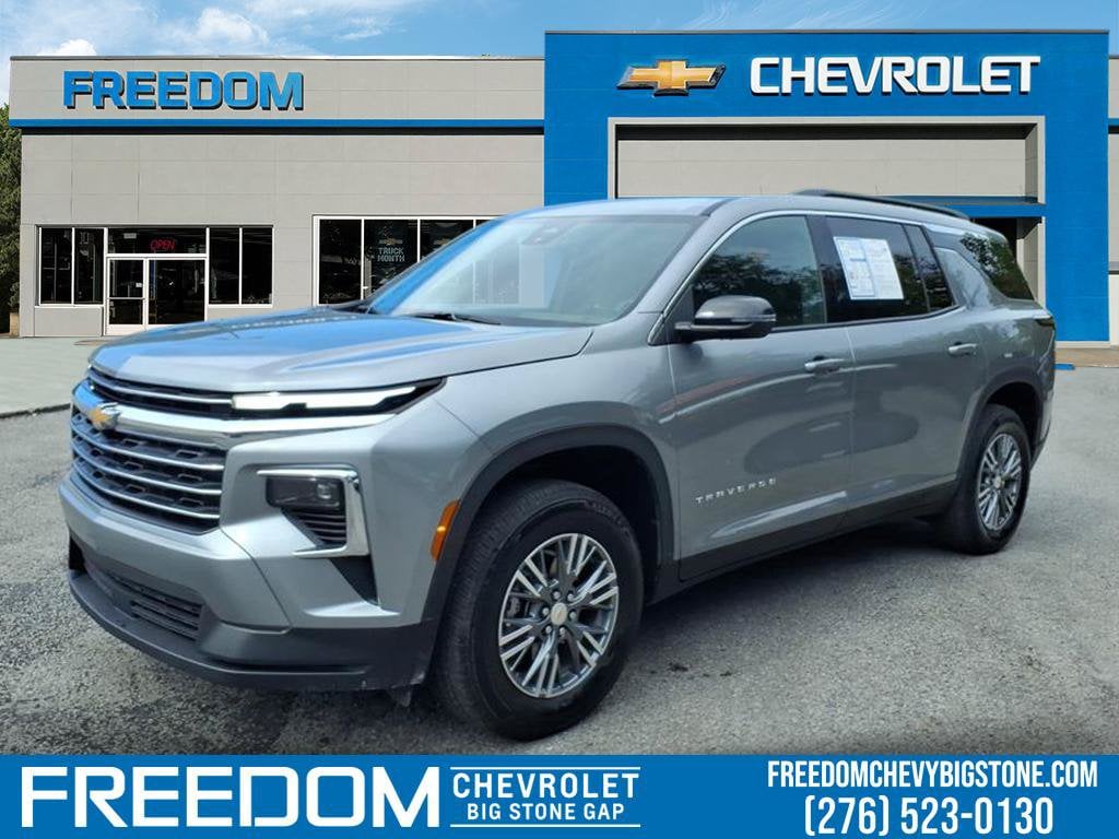Used 2026 Chevrolet Traverse LT SUV