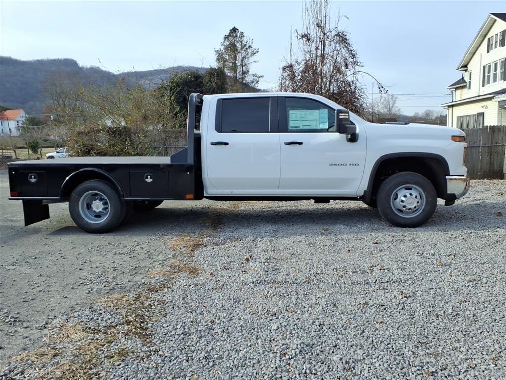 New 2026 Chevrolet Silverado 3500 HD Chassis Work Truck Truck Crew Cab