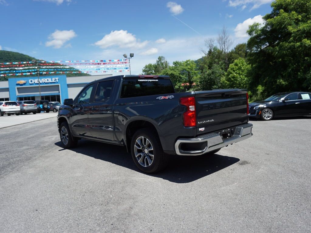 Used 2020 Chevrolet Silverado 1500 LT Truck Crew Cab