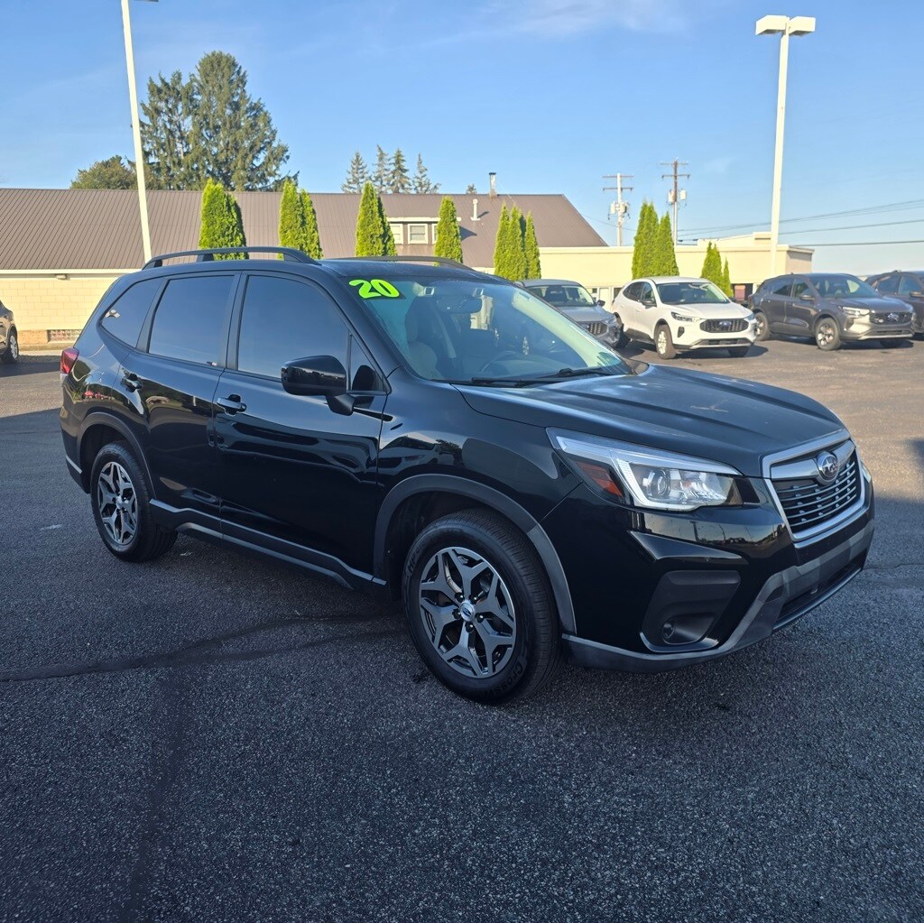 2020 Subaru Forester Premium photo 4