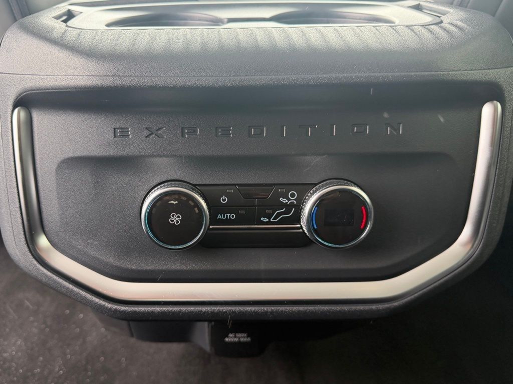 2026 Ford Expedition Active - Photo 22