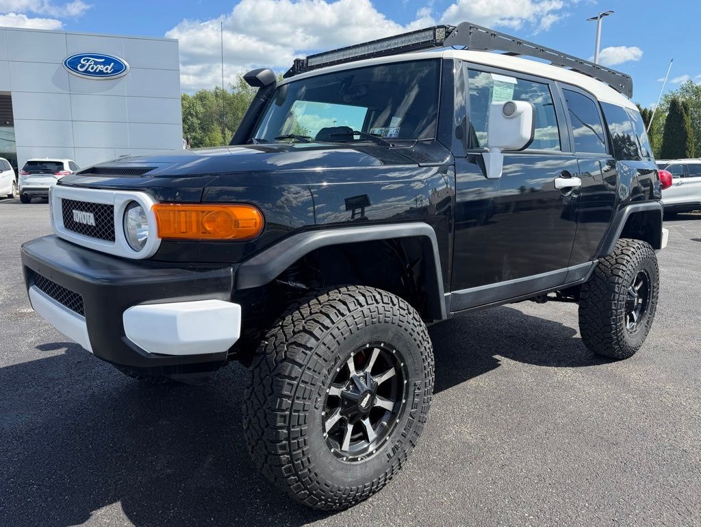 Used 2010 Toyota FJ Cruiser Base SUV