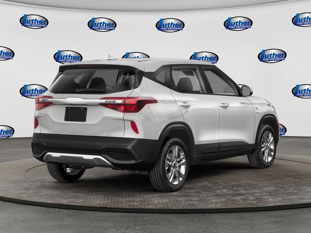 Used 2023 Kia Seltos LX SUV