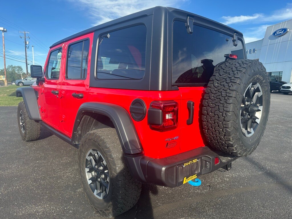 2024 Jeep Wrangler Rubicon 4xe photo 3