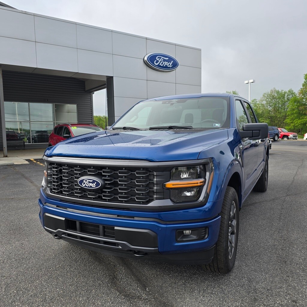 2025 Ford F-150 STX photo 2